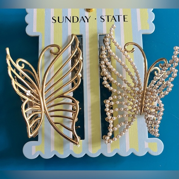 NEW  Sunday State gold and faux pearl butterfly hair clips claws Large 2 pack - Picture 1 of 9